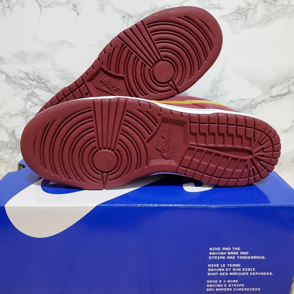 Nike SB Dunk Low Anchorman - Picture 7 of 7